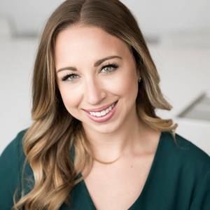 Meet your Posher, Chloe